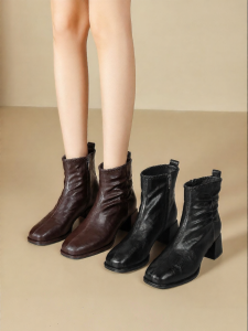 Josiny | Retro Square Toe Insulated Thick Heel Leather Short Boots