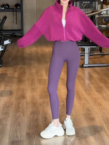 เสื้อคลุมโยคะขนแกะสองหน้าทรงหลวมคอตั้งแฟชั่นฤดูใบไม้ร่วงใหม่ เสื้อคลุมโยคะผู้หญิงแขนยาวระบายอากาศได้ดี