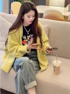 Fashionable Autumn Stylish Knitted Cardigan
