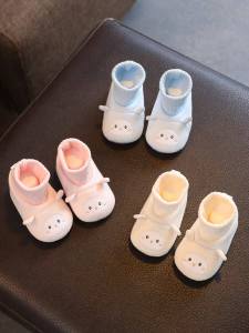 รองเท้าเด็กผ้าฝ้ายสําหรับเด็กชายและเด็กหญิงฤดูใบไม้ผลิฤดูใบไม้ร่วงก่อนขั้นตอนการเรียนรู้รองเท้าเดินพร้อมรูปแบบปักนุ่มแต่เพียงผู้เดียว