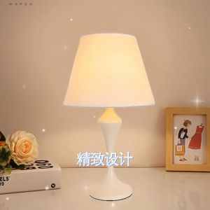 โคมไฟตั้งโต๊ะโคมไฟข้างเตียงห้องนอนวินเทจกลีบดอกไม้อบอุ่นไฟกลางคืนข้างเตียงฝรั่งเศส