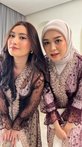 Cardigan Mewah Outer Wanita Abaya Panjang Sheer Lace Tali Pinggang Brukat Simple Elegant