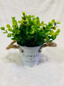 Tanaman artificial rumput sintesis exalyptus berikut vas unik estetik