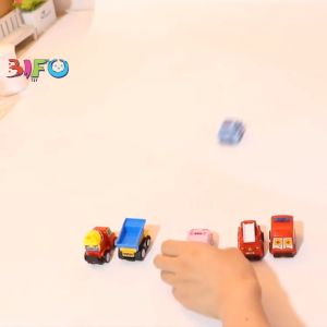 Đồ chơi 20 ô tô chạy bánh đà bằng nhựa cao cấp cho bé vui chơi thỏa thích có hộp đựng có quai xách phù hợp làm quà tặng