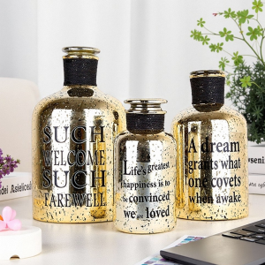 จิตรกรรมโมเดิร์นเรโทร เครื่องประดับบ้าน วัสดุแก้ว จิตรกรรมตัวอักษรอังกฤษ กระติกแก้วตกแต่งห้องนั่งเล่น จุดเริ่มต้นของบ้าน