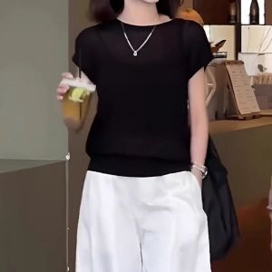 Black Round Neck Short Sleeve Loose T-Shirt for Women