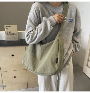 Japanese Style Waterproof Nylon Cloth Bag 2024 Minimalist Pure Color Large Capacity Commuter Tote Casual Shoulder Messenger Bag
