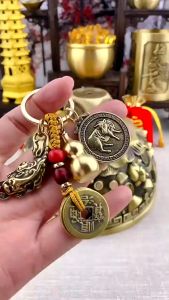 Keychain Pure Copper Pixiu Five Emperors Money Keychain Lucky Charm Chinese Style Zodiac Pendant Lucky Fortune