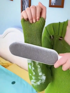 Double-Sided Pet Hair Remover Brush Reusable Lint Remover Electrostatic Brush for Clothes Portable Hair Cleaning Brush Lint Roller for Pet Hair Removal