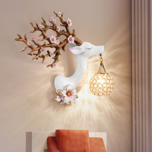 American style Creative Lucky Deer Head Wall Lamp Living room Bedroom Childrens room Hotel Staircase Entrance Lighting Personalized Animal Wall decorative Lights 48x49cm