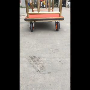 รถเข็นของเหล็กทนทานชุบทองไททาเนียม สำหรับโรงแรม พร้อมล้อพลาสติกแข็งแรง