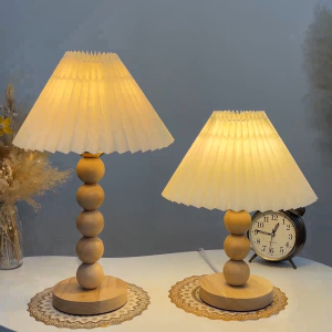 Đèn ngủ để bàn HUTA Light For Life G7 thân gỗ chắc chắn chao xếp ly ba màu ánh sáng bảo hành 24 tháng