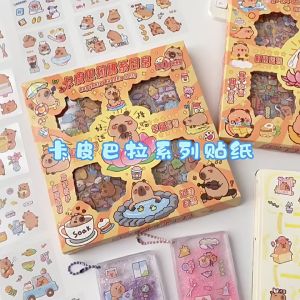 NIKO สติ๊กเกอร์ 100แผ่นไม่ซ้ำลาย พร้อมกล่อง Sticker PVC น่ารักกันน้ำ สําหรับตกแต่ง สติ๊กเกอร์ไดคัท