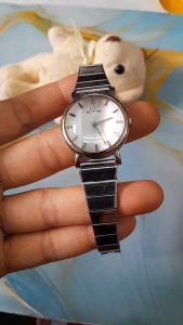 Đồng hồ nữ renoma dây thép không gỉ second hand si đã qua sử dụng