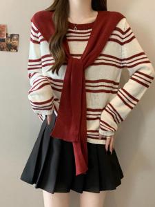 เสื้อสเวตเตอร์ถักลายทางสีแดง ทรงหลวม แขนยาว ปกโปโล สำหรับผู้หญิง ฤดูใบไม้ร่วง 2025 แฟชั่นใหม่ ไซส์ใหญ่ สำหรับผู้หญิงไซส์ใหญ่