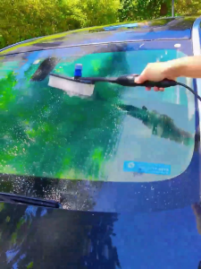 ประหยัดน้ำมาก-เครื่องล้างรถแบบชาร์จไฟได้ แปรงล้างรถไฟฟ้าพ่นน้ำได้ ออกแบบมาให้กะทัดรัดและพกพาสะดวก