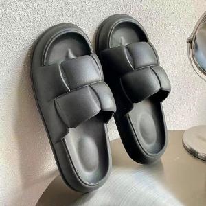 Anti-slip Anti-odor Thick-soled Slippers