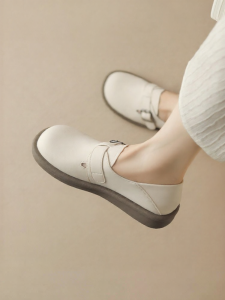 Josiny | Thick Sole Full Cover Loafers Shoe