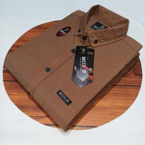 Kemeja Formal Pria Lengan Pendek Best Seller 2026 dengan Aksen Hitam dan Label DB