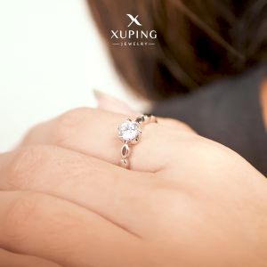 Xuping Cincin Mata Bulat GG4 Lapis Emas Aksesoris Wanita 0121190048