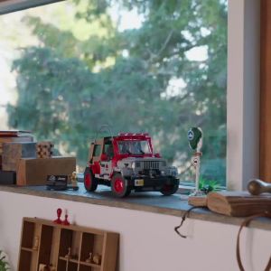 LEGO Jurassic World 77984 Jurassic Park Jeep Wrangler (1924 Pieces)