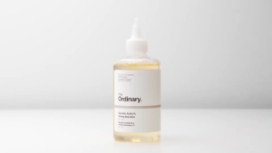 The Ordinary Glycolic Acid 7% Exfoliating TonerAHA Chemical Exfoliating TonerSmooth Skin & Brighten Uneven Tone