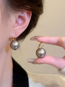 Exaggerated Large Pearl Clip-On Earrings Womens Unique Design Sensation Cold Style Dangle Drop Earrings Fashion Jewelry