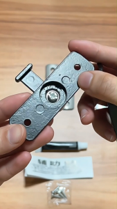 【Shipping from Malaysia】90/180 degree flip door lock safety small door bolt