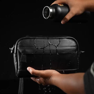 Reven Leather Barry Sling Bag - Tas Tangan Selempang Clutch Pria Kulit Sapi Asli Free Random Gift