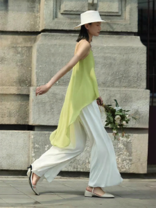 AMII | Sleeveless Halter Top with Asymmetrical Hem and Double Layered Chiffon Womens Blouse