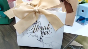 HUI กล่องใส่สินค้า กล่องใส่ สบู่นกเเก้ว ใส่ของชำร่วย มอบเป็นของขวัญ งานเเต่ง งานบวช วันสำคัญต่างๆ พร้อมส่ง