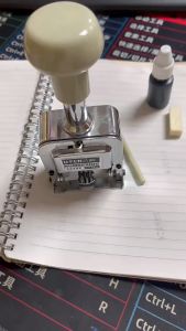 Dolity Metal 7PositionAutomatic Numbering Machine Roller Digital Graffiti Stamp Two types of Packaging Are Randomly Sent