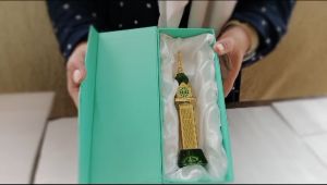 Miniatur Kristal Menara Jam Mekah Sedang