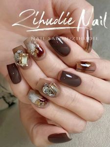 Nhựa giả móng tay Baroque Pure Handmade White Effect Fall Winter High-End False Nail Patches Reusable Beauty Tools