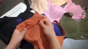Sport Bra Pakaian Dalam Wanita / Sport BH yoga lari Wanita dengan Model Kualitas Tinggi untuk Busana Musim Panas
