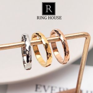 (Titan) Nhẫn titan nam nữ cặp đôi khắc tên theo yêu cầu titan không đen vạt xéo sáng trơn đẹp Ring House