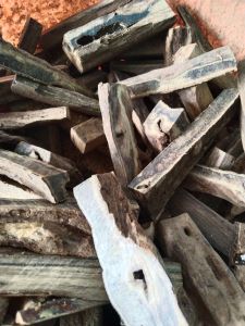 Chip Stick Kayu Gaharu Super Kalimantan 1kg