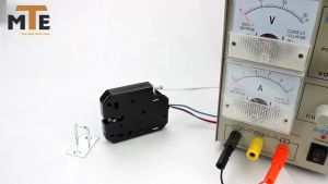 Khóa điện thông K01-12V minh cho tủ hòm hộp các máy bán hàng tự động