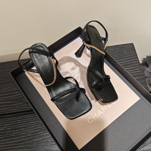 รองเท้าแตะส้นสูงแบบหัวเหลี่ยมสไตล์ฝรั่งเศสสำหรับผู้หญิง ส้นสูงพิเศษ รองเท้าแตะแบบหัวเหลี่ยมสุดเซ็กซี่แบบใหม่ปี 2024