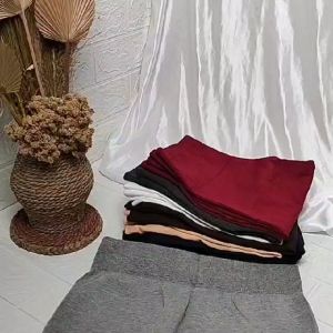 Legging Sedengkul Polos Import Premium Bahan Rajut Stretch M-XXL -90kg/ Celana Legging Wanita Sedengkul Bahan Rajut Stretch Fit to xxl -90KG