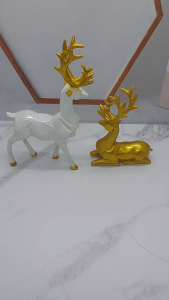 Hiasan meja aesthetic nordic patung rusa duduk berdiri warna emas putih