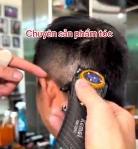 Kemei Tông Đơ Cắt Tóc Cao Cấp 2242 - Tăng Tốc Công Suất Lớn 10W Pin Li-ion 4600mAh 5 Chế Độ Tăng Tốc Màn Hình LCD Lưỡi Cắt Sắc Bén Vỏ Hợp Kim Thép Bảo Hành 3 Tháng