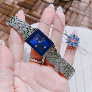 Đồng Hồ Nữ Bulova 96P187 Quartz Size 21x32 Blue Mặt Chữ Nhật