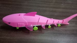 Đồ chơi con cá mập bò hát nhạc baby shark vui nhộn cho bé (tặng kèm pin)