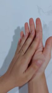 Kem tay Mềm mịn dưỡng ẩm đôi tay với làn da mịn màng