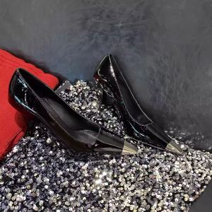 รองเท้าส้นสูงหนังแท้สีดำสำหรับผู้หญิง ฤดูใบไม้ร่วง/ฤดูหนาว รองเท้าส้นแบนหัวเหลี่ยมแบบเซ็กซี่และสง่างาม รองเท้าส้นเดี่ยวแบบสวมสบาย