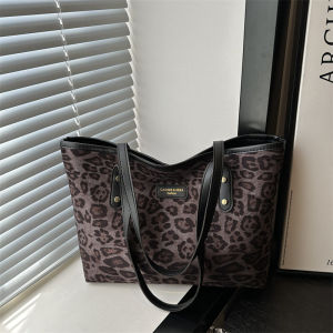 Fashionable Leopard Print Large Capacity Tote Bag Womens Commuter Single Shoulder Bag High Quality Texture 2024 New Style