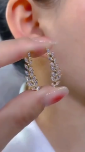 COD Zircon Wheat Ear Cuff Earrings with Leaf Design Elegant Jewelry for Women