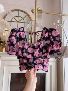 เสื้อเชิ้ตผู้หญิงสไตล์ย้อนยุคปักลายดอกไม้ ทรงเข้ารูป ทรงสลิมฟิต เสื้อเชิ้ตแฟชั่นฤดูร้อน 2024 เสื้อเชิ้ตผู้หญิงทรงเข้ารูป