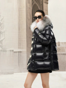 Guvet | Luxurious Style Winter Warm Womens Down Jacket